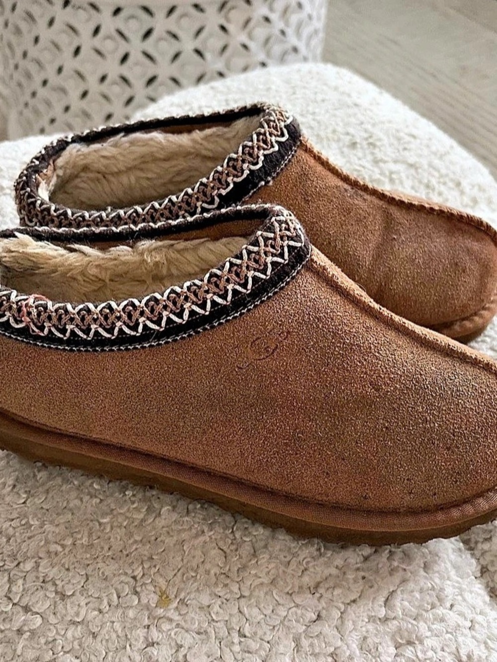 UGG Tasman Slipper Brown Shearling-Lined Slippers Sz 6